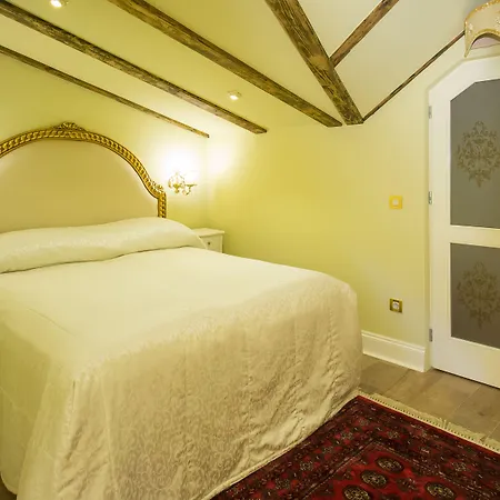 Palazzo Venezia-adults Only Oda ve Kahvaltı