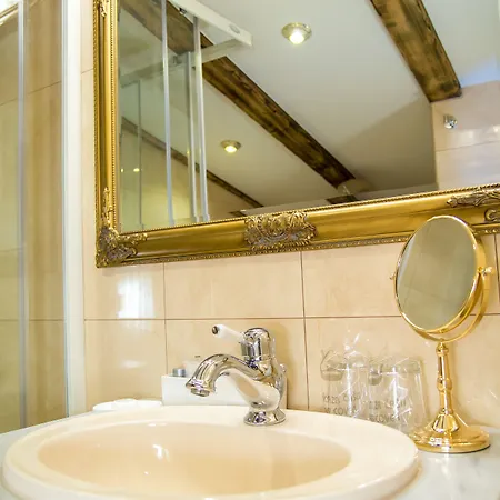 Palazzo Venezia-adults Only Oda ve Kahvaltı