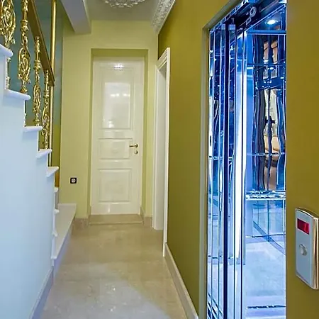 Palazzo Venezia-adults Only Bed & Breakfast 4*