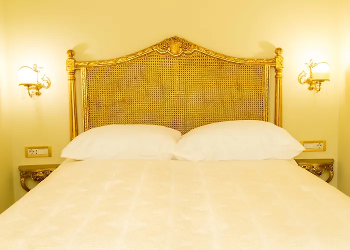 Palazzo Venezia-adults Only Bed and Breakfast