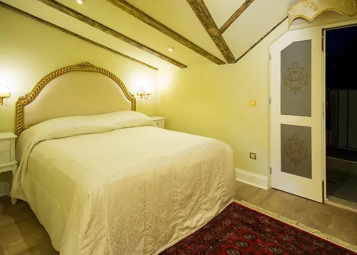 Palazzo Venezia-adults Only Bed & Breakfast 4*